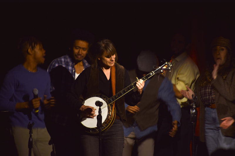Hilary Hawle on Banjo